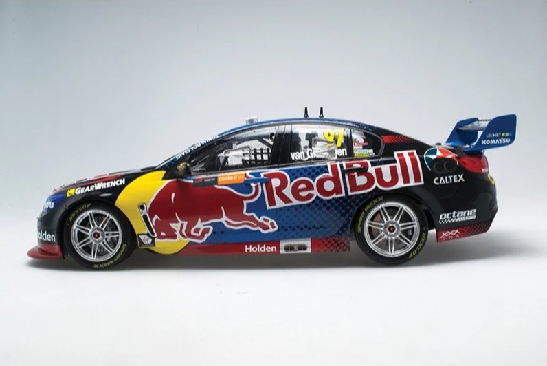 Picture of Holden VF Commodore Red Bull 2016 Model 1:12 Scale