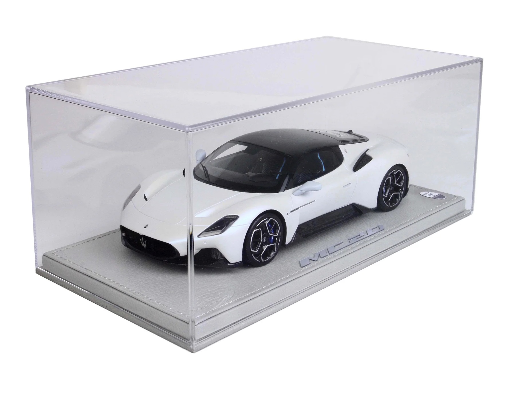 Picture of Maserati MC20 Model 1:18 Scale in Bianco Audace