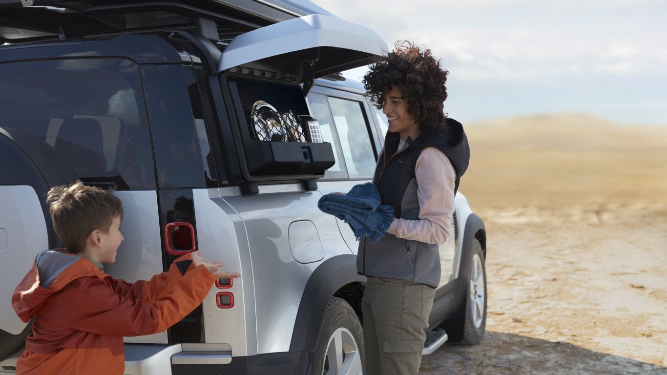 Picture of Exterior Side-Mounted Gear Carrier for Land Rover Defender