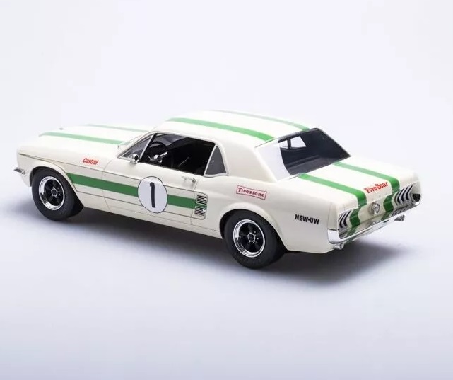 Picture of Ford Mustang 1968 ATCC Winner 1:18 Scale Model