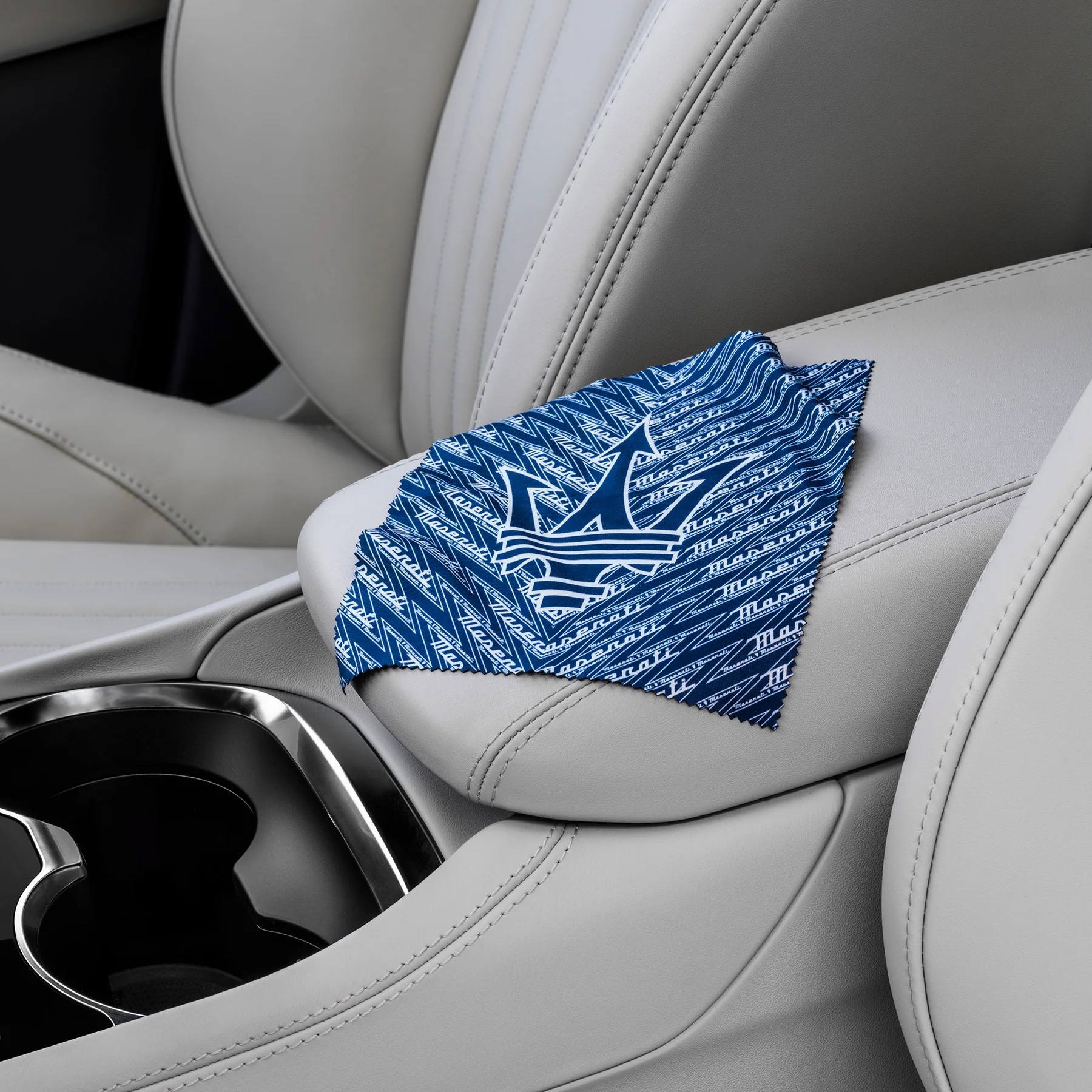 Picture of Microfibre Cloth from Maserati