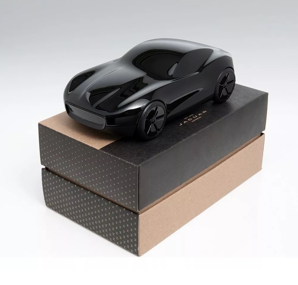 Picture of Jaguar Design Icon Model in Black