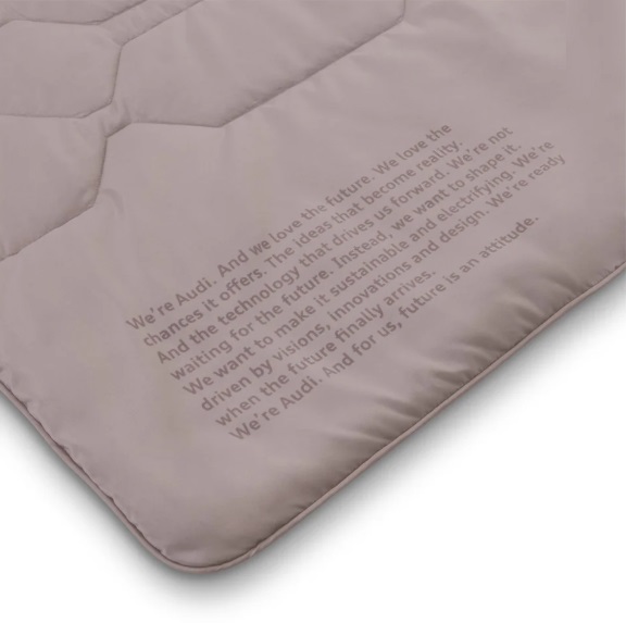 Picture of Audi Quilted Picnic Blanket