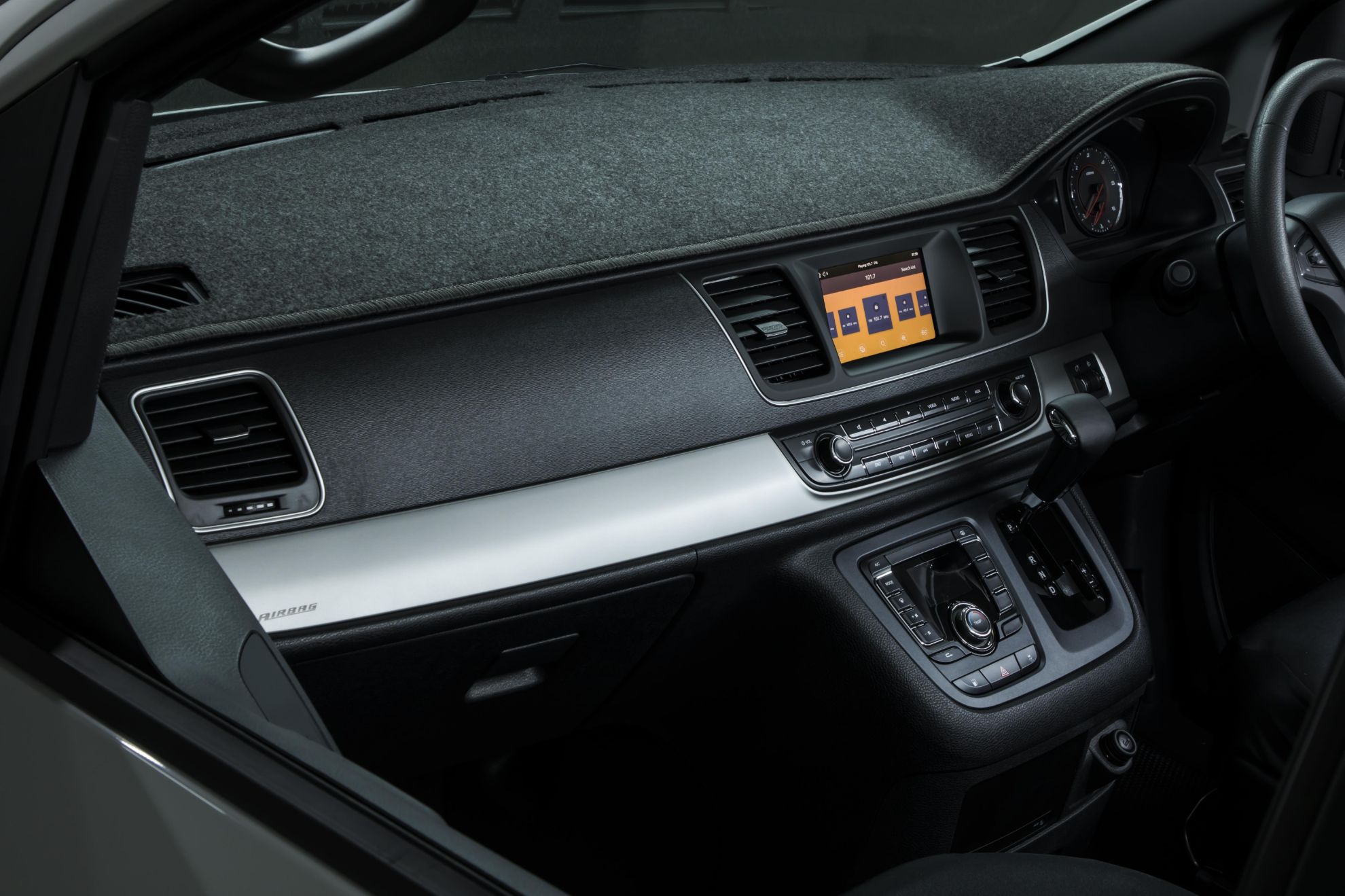 Picture of Dash Mat LDV G10 Van